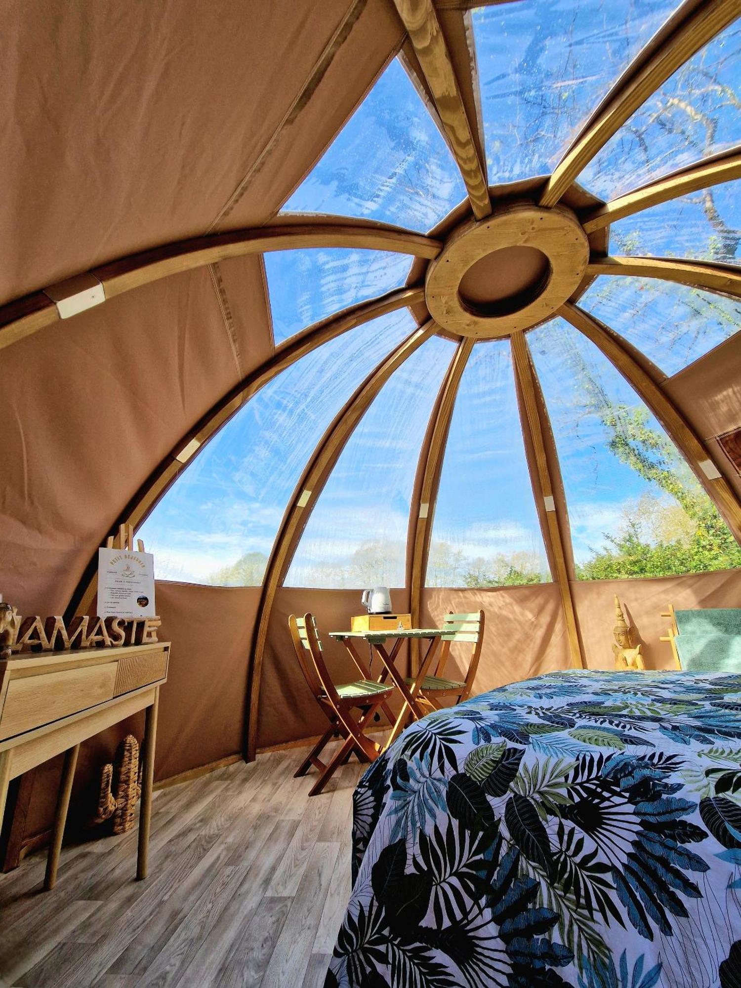 Les Nuits De Cassiopee Bed & Breakfast Sorde-lʼAbbaye Стая снимка