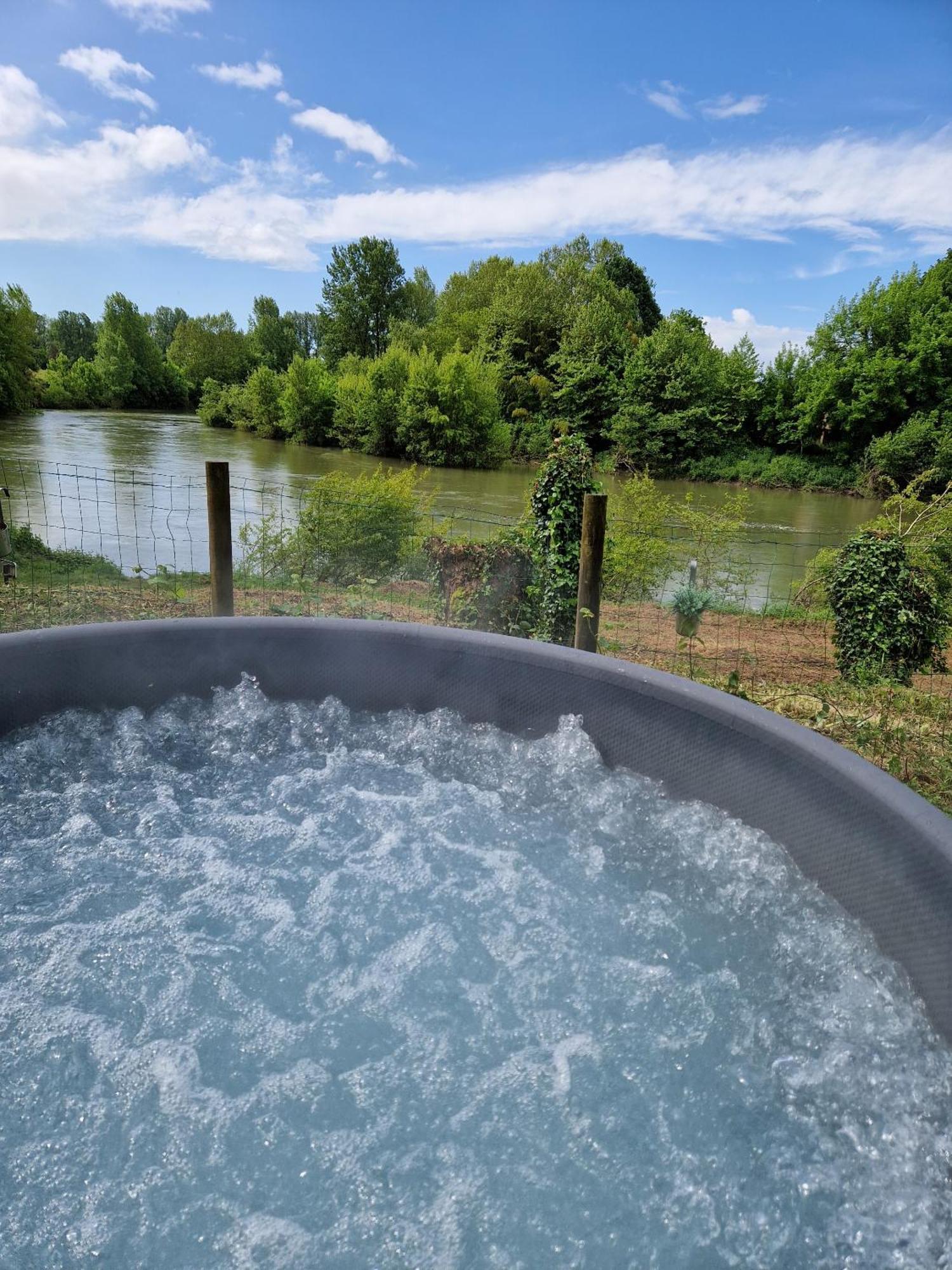 Les Nuits De Cassiopee Bed & Breakfast Sorde-lʼAbbaye Стая снимка
