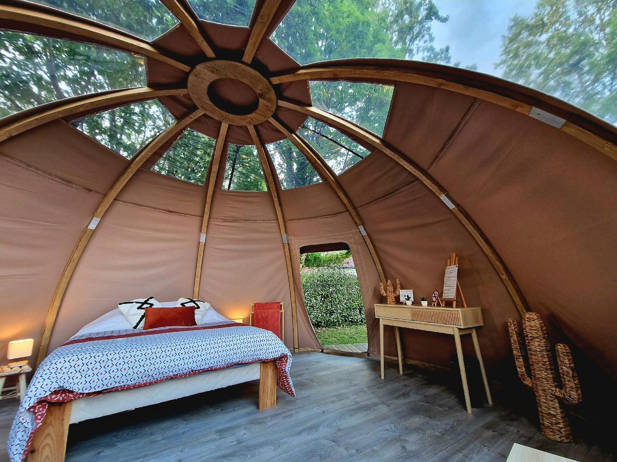 Les Nuits De Cassiopee Bed & Breakfast Sorde-lʼAbbaye Стая снимка