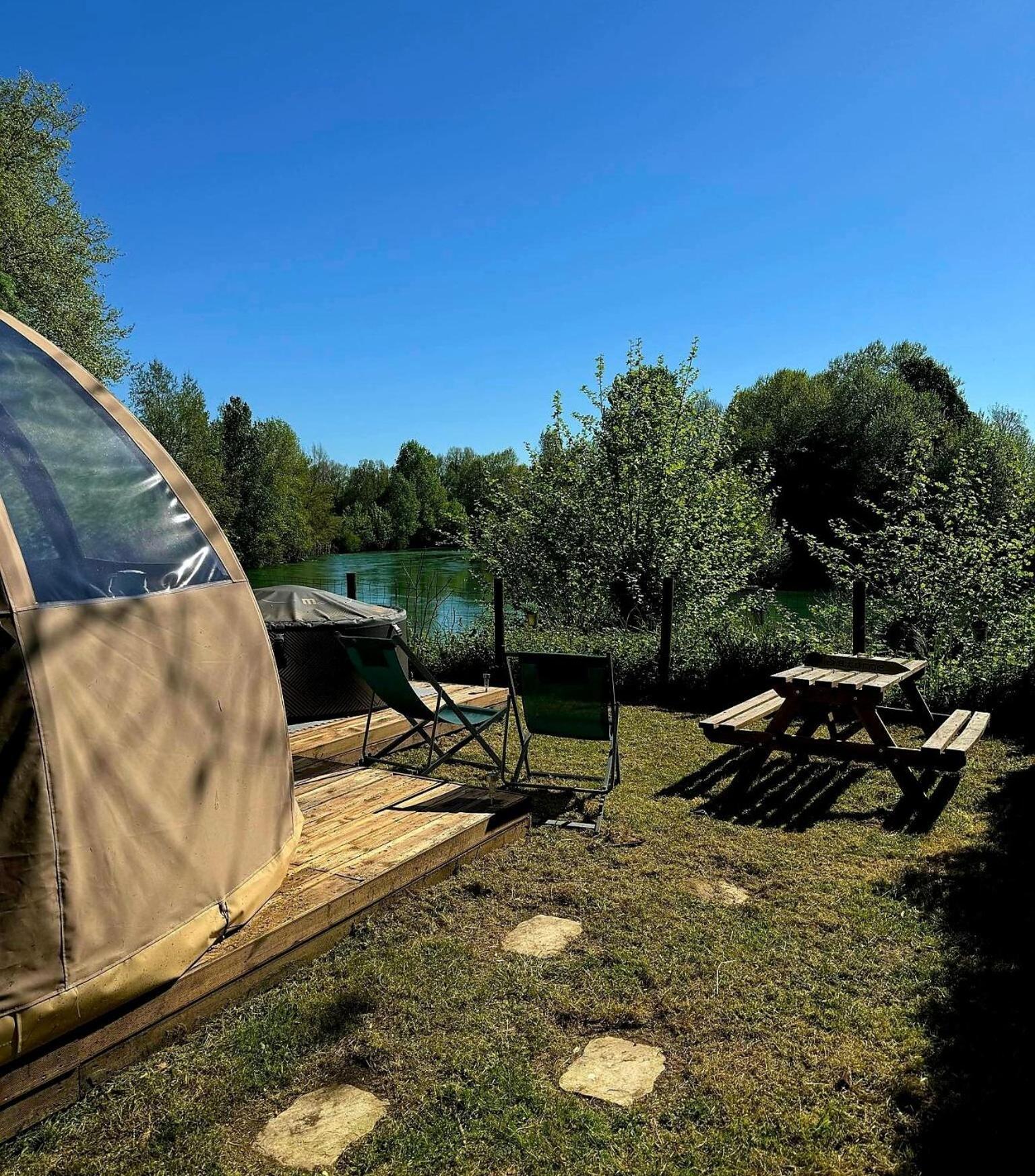 Les Nuits De Cassiopee Bed & Breakfast Sorde-lʼAbbaye Стая снимка